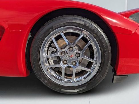 Used 2000 Chevrolet Corvette Convertible w/ Memory Pkg RWD image 10