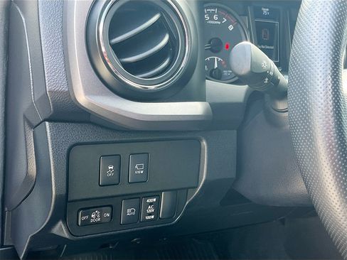 Used 2022 Toyota Tacoma TRD Pro image 10