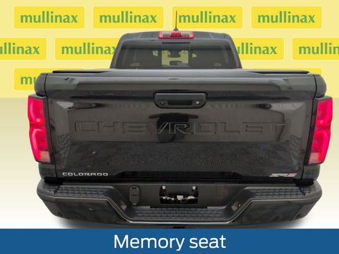 Used 2025 Chevrolet Colorado ZR2 w/ Technology Package image 37