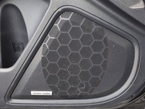 Used 2022 Subaru Outback Touring XT image 33