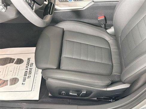 New 2026 BMW i4 eDrive40 w/ Premium Package RWD image 39