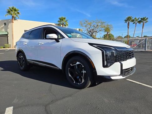 New 2026 Kia Sportage SX image 2