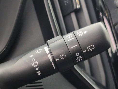 Used 2026 Subaru Ascent Premium image 25