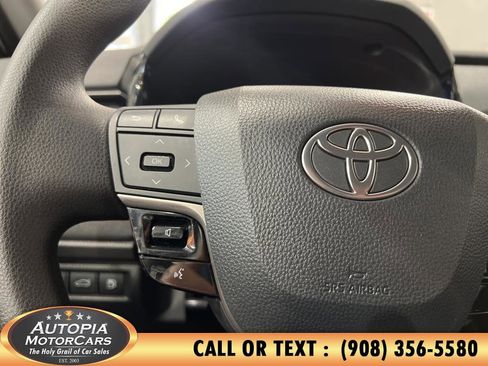 Used 2025 Toyota Camry LE image 29