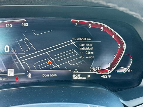 Used 2021 BMW X6 sDrive40i w/ Executive Package image 12