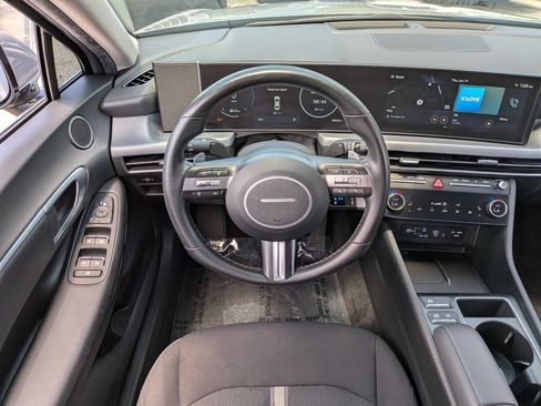 Used 2024 Hyundai Sonata SEL w/ Convenience Package FWD image 17