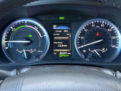 Used 2017 Toyota Highlander Limited AWD/4WD image 28