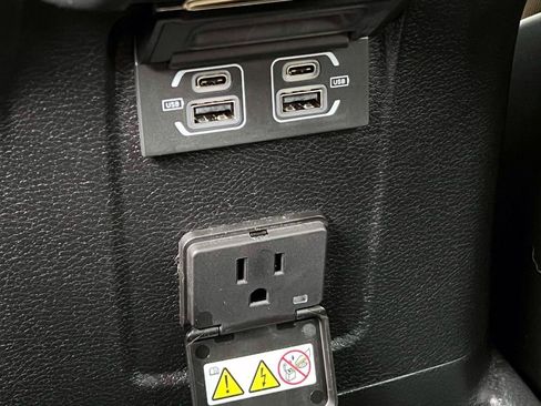 Used 2023 Jeep Wrangler Unlimited Sahara image 14