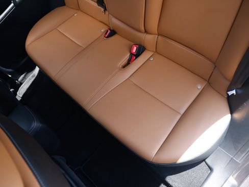 Used 2016 Lexus CT 200h w/ Navigation Package FWD image 14