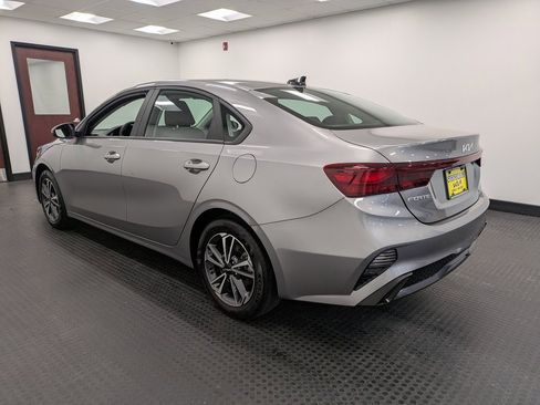 Used 2023 Kia Forte LXS w/ LXS Technology Package image 6