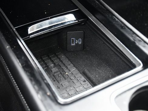 Used 2023 Lincoln Corsair Reserve w/ Equipment Group 201A image 31