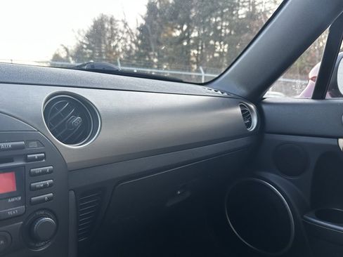 Used 2010 MAZDA MX-5 Miata Grand Touring w/ Premium Pkg image 13