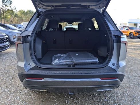 New 2026 Chevrolet Equinox ACTIV w/ Safety and Technology Package image 31