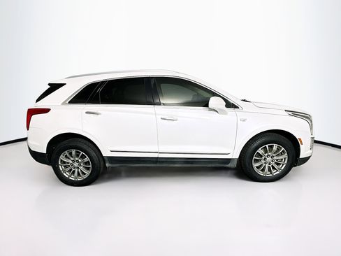 Used 2018 Cadillac XT5 Luxury w/ Driver Awareness Package FWD image 10