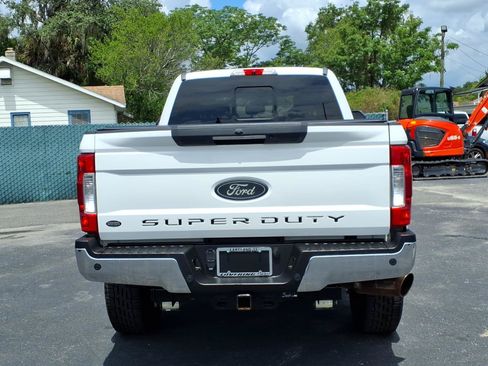 Used 2018 Ford F350 Lariat w/ Lariat Ultimate Package AWD/4WD image 4