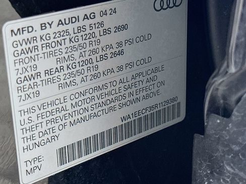 Used 2024 Audi Q3 2.0T Premium Plus AWD/4WD image 32