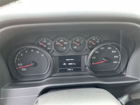 Used 2022 Chevrolet Silverado 1500 Custom image 4