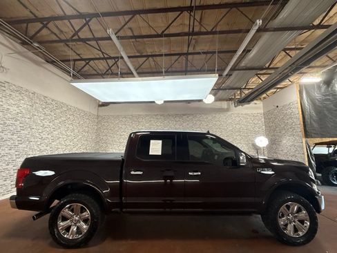 Used 2018 Ford F150 Lariat w/ Equipment Group 502A Luxury AWD/4WD image 8