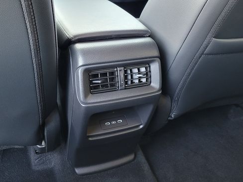 Used 2024 Honda CR-V EX-L image 11