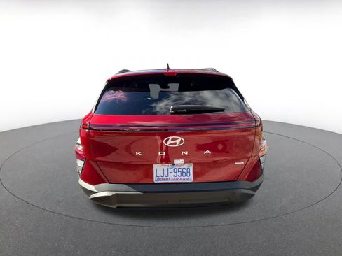 Used 2025 Hyundai Kona SEL image 17