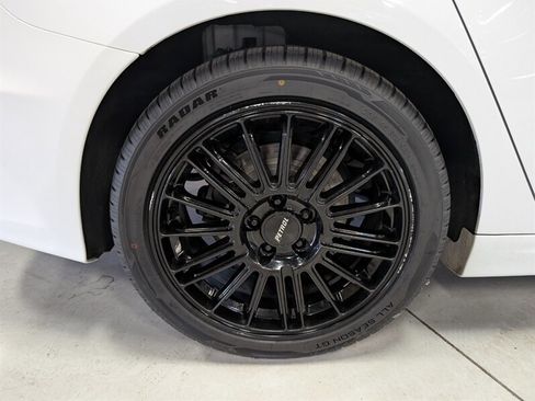 Used 2020 Ford Fusion Titanium image 13