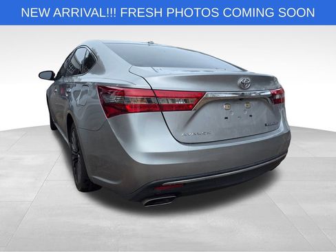 Used 2016 Toyota Avalon Limited image 5