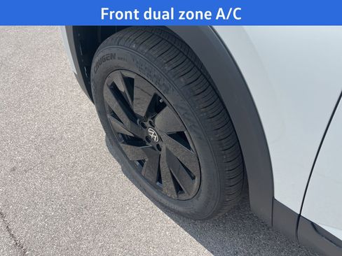New 2026 Volkswagen Atlas SE FWD image 5