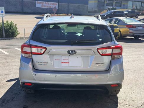 Used 2017 Subaru Impreza 2.0i Limited image 5