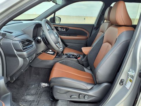 Used 2026 Subaru Forester Touring AWD/4WD image 14