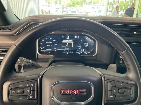 Used 2023 GMC Sierra 1500 AT4 w/ Technology Package AWD/4WD image 8