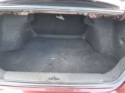 Used 2022 Nissan Sentra SV image 11