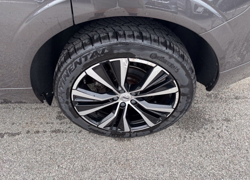Certified 2023 Volvo XC60 B5 Plus w/ Climate Package AWD/4WD image 33