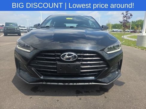 Used 2019 Hyundai Veloster 2.0 FWD image 3