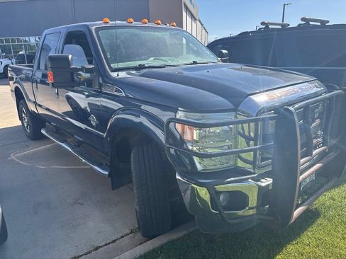 Used 2016 Ford F250 Lariat w/ Lariat Interior Package AWD/4WD image 3