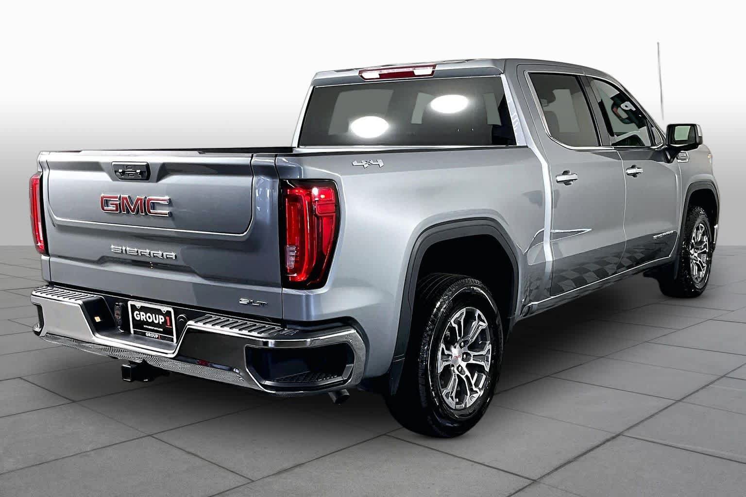 Certified 2026 GMC Sierra 1500 SLT AWD/4WD image 15