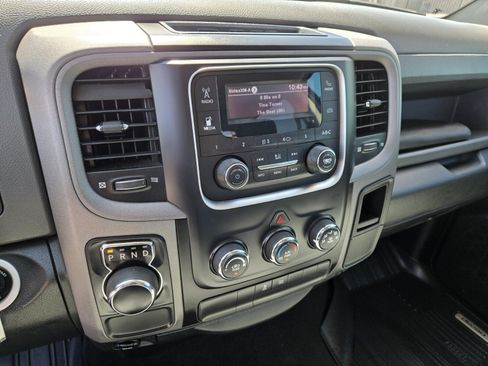 Used 2018 RAM 1500 Express RWD image 18
