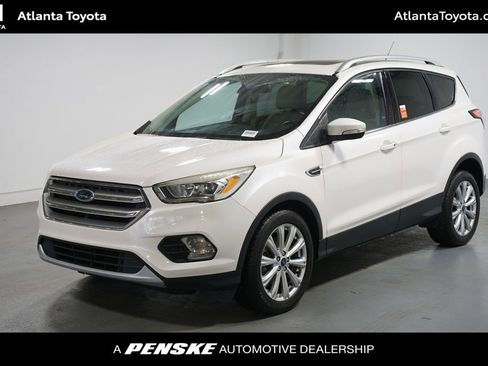 Used 2017 Ford Escape Titanium image 1