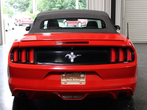 Used 2016 Ford Mustang Convertible w/ Equipment Group 051A RWD image 5