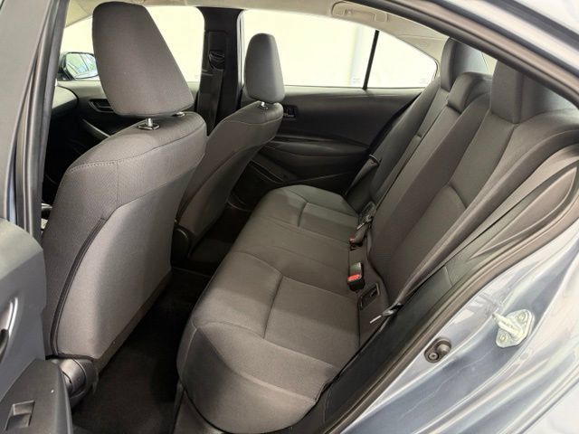 Used 2025 Toyota Corolla LE FWD image 15