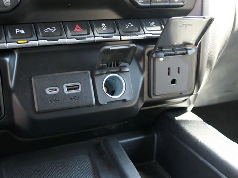 Used 2021 GMC Sierra 3500 Denali w/ Denali Ultimate Package image 22