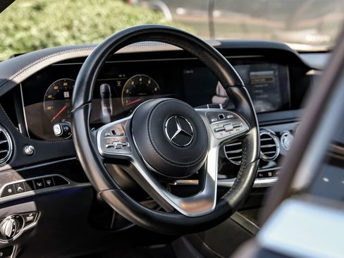 Used 2019 Mercedes-Benz S 560 4MATIC Sedan image 13