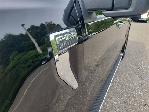 Used 2021 Ford F150 XLT w/ Equipment Group 302A High image 39