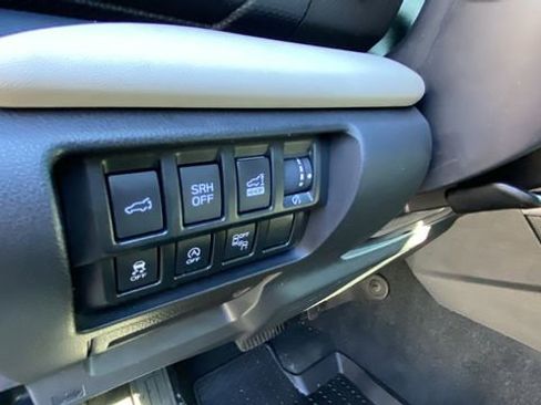Used 2023 Subaru Forester Limited AWD/4WD image 18