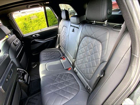 Used 2023 BMW X5 xDrive40i w/ Executive Package image 19
