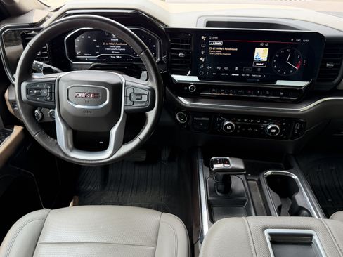 Used 2022 GMC Sierra 1500 SLT w/ SLT Premium Plus Package AWD/4WD image 7