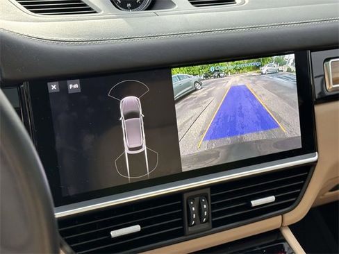 Used 2019 Porsche Cayenne E-Hybrid image 30