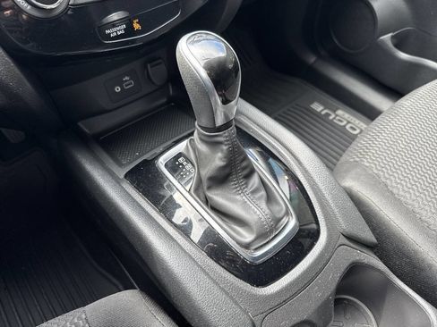 Used 2019 Nissan Rogue Sport S FWD image 30