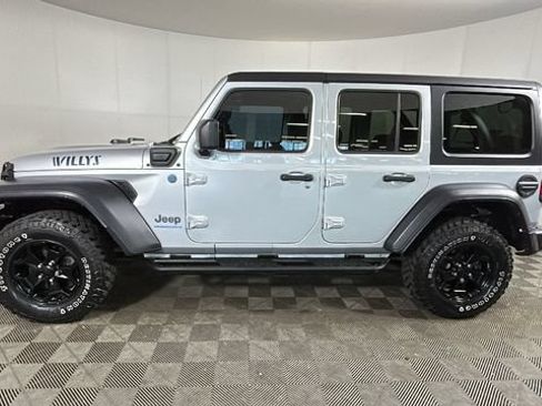 Used 2023 Jeep Wrangler Unlimited AWD/4WD image 5
