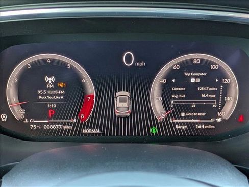 Used 2025 Acura MDX A-Spec image 11