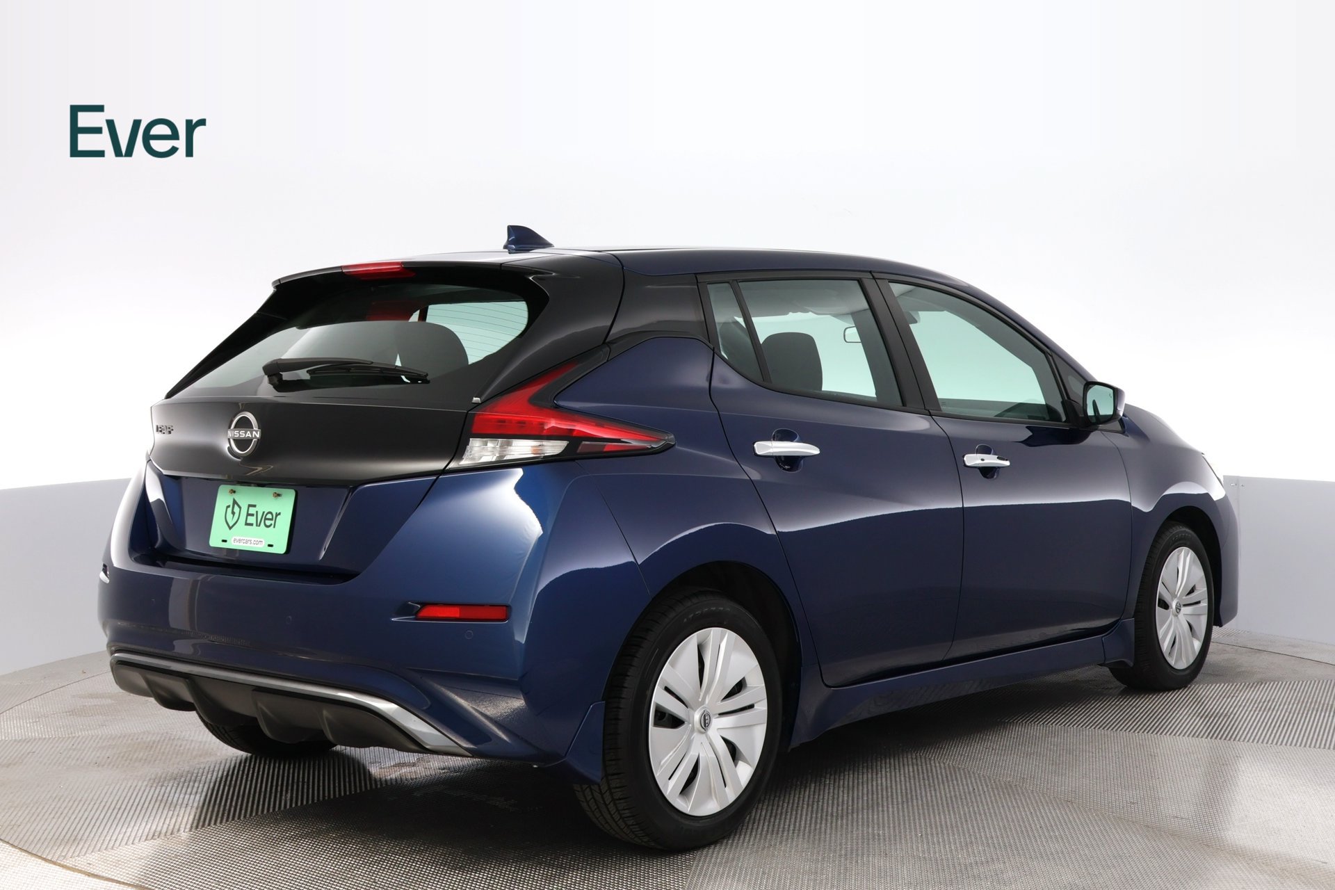 Used 2025 Nissan Leaf S FWD image 3